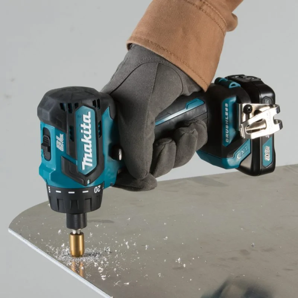 Máy vặn vít dùng pin Makita DF032DSAE