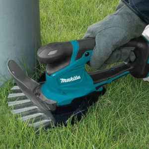 Máy tỉa cỏ dùng pin Makita UM600DSYE (kèm 2 pin 1.5Ah   sạc)