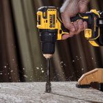 Máy khoan, vặn vít dùng pin Dewalt DCD709D (không chổi than)