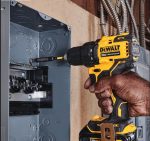 Máy khoan cầm tay Dewalt DCF809P1 20Vmax/BL