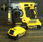 Máy khoan cầm tay Dewalt DCH273M1 18V-BL-3CN