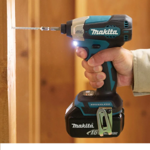 Máy vặn vít dùng pin Makita DTD157RTJ (Sạc nhanh(DC18RC), 2 pin 5.0Ah(BL1850B))