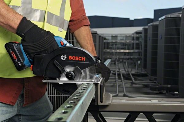 Máy cưa đĩa Bosch GKM 18V-50 (SOLO) MỚI