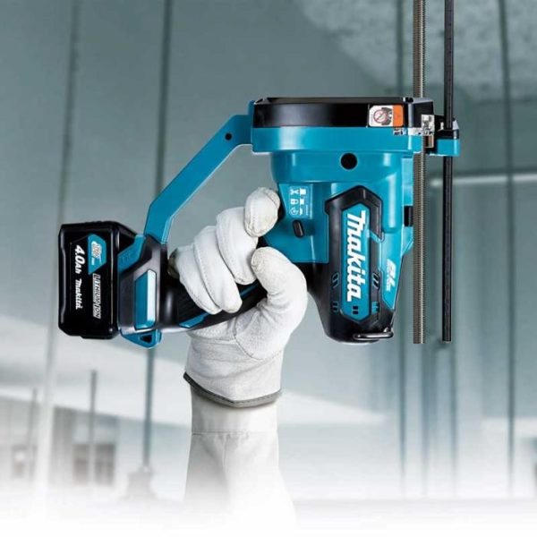 Máy chấn thép dùng pin Makita SC103DZ