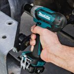 Máy Siết Bu Lông Dùng Pin Makita TW140DSYE (Sạc nhanh(DC10SB), 2 pin 1.5Ah(BL1016))