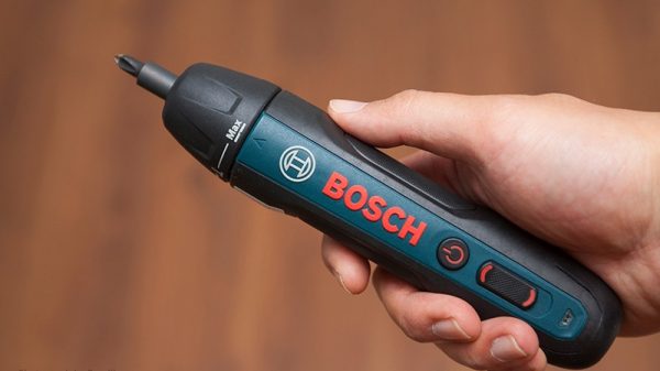 Bộ vặn vít dùng pin Bosch GO (kèm 2 vít)