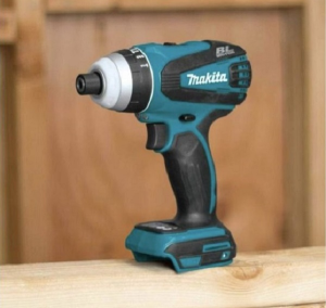 Máy vặn vít dùng pin Makita DTD149RME (kèm 2 pin 4.0   sạc nhanh)