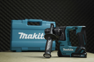 Máy khoan động lực dùng pin Makita HR140DSAE1