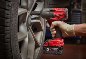 Máy siết bu lông Milwaukee M18 FHIWF12-502X SET (2pin x 5.0Ah, 1 sạc)