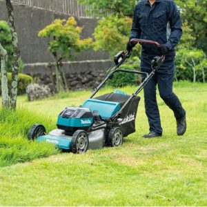 Ấm đun nước dùng pin Makita DKT360Z (18VX2) (không kèm pin sạc)