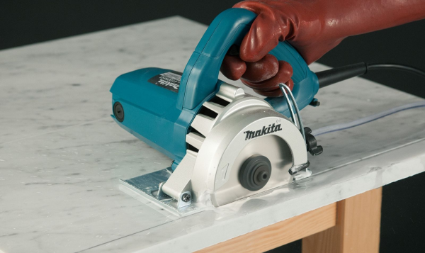 Máy cắt Makita 4100NH3