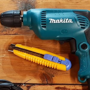 Máy khoan Makita 6413