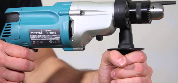 Máy khoan 2 tốc độ Makita DP4010