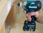 Máy vặn vít dùng pin Makita DTD152Z (không kèm pin sạc)