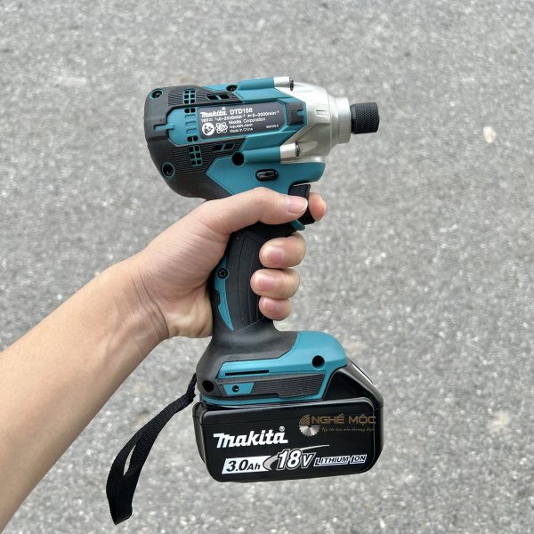 Máy vặn vít dùng pin Makita DTD156SF (máy kèm 1 pin 3.0   sạc)