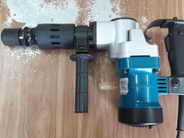 Máy đục bê tông Makita HM0810