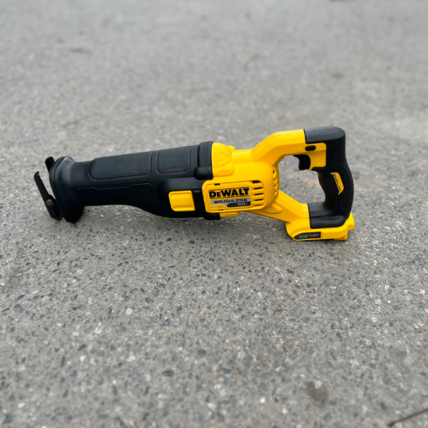 Máy cưa kiếm dùng pin Flexvolt 20V/60V Max Dewalt DCS389N (Chưa pin, sạc)