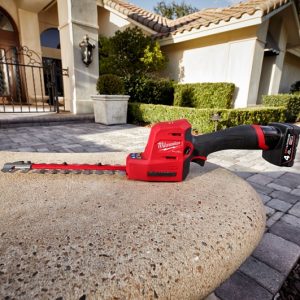 Máy cắt cành dùng pin Milwaukee M12 BLPRS-0